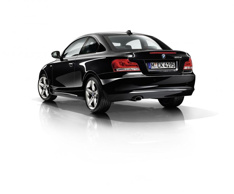  BMW 1-Series Coupe 2011 года  (фото 11 из 77)